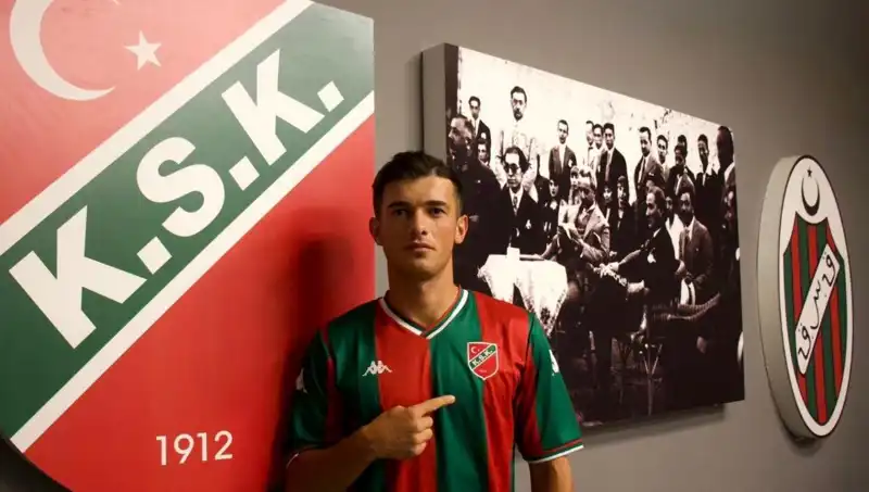 Karşıyaka'da Transfer Sürprizleri: Yeni Yüzler ve Stratejiler