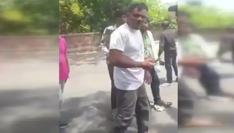 11A Yolcusu Uçakta Yaşadığı Şaşırtıcı Olayı Anlattı: "Biri Beni Yakaladı!"