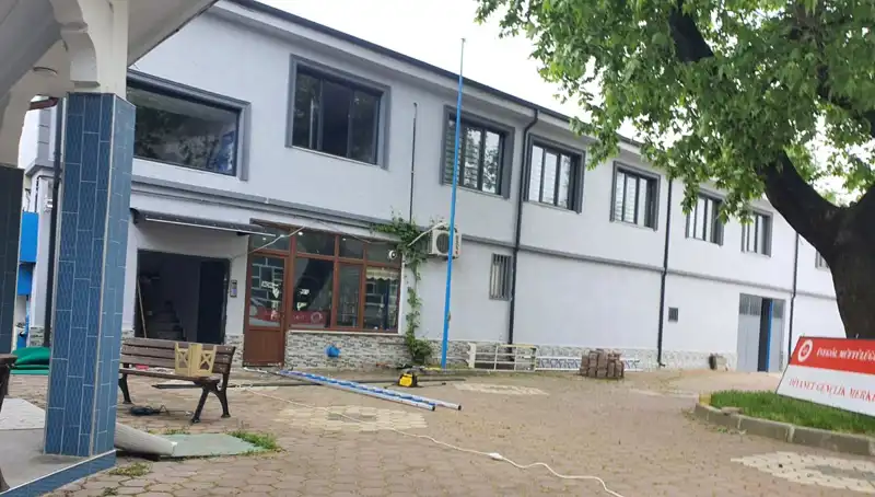 Tabela Takarken 3 Metreden Düşen Genç Adamın Hayatı Değişti