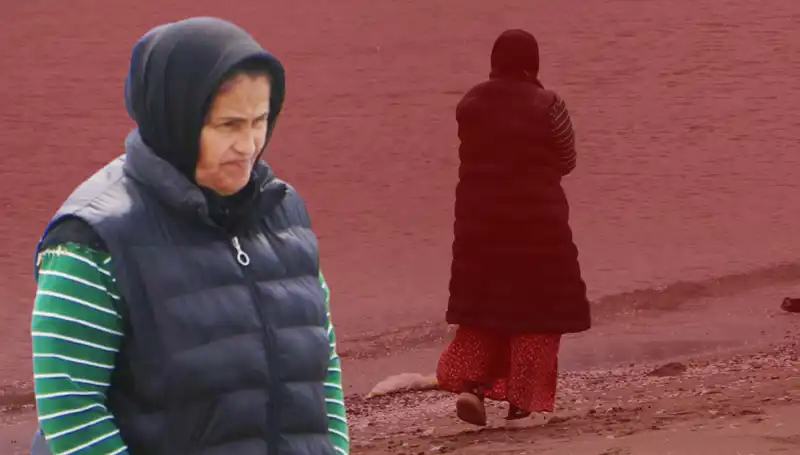 132 Gündür Sahilde Bekleyen Gizemli Kadın Kim?