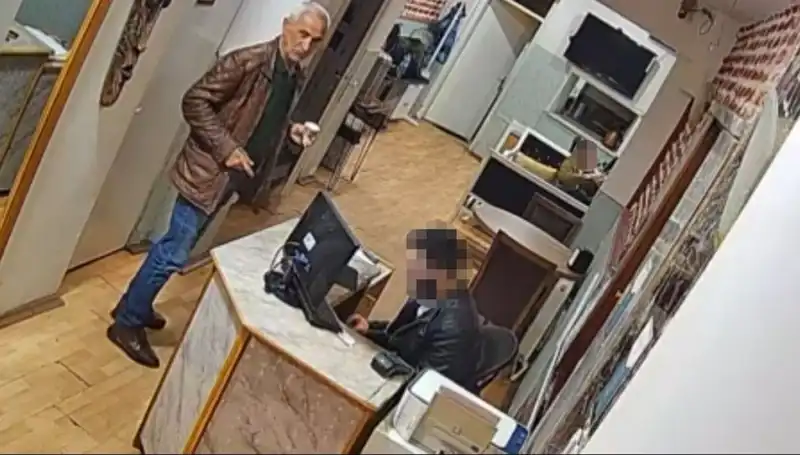 Özgür Özel'e Saldıran Selçuk Tengioğlu'nun Şaşırtan Son Görüntüleri Ortaya Çıktı!