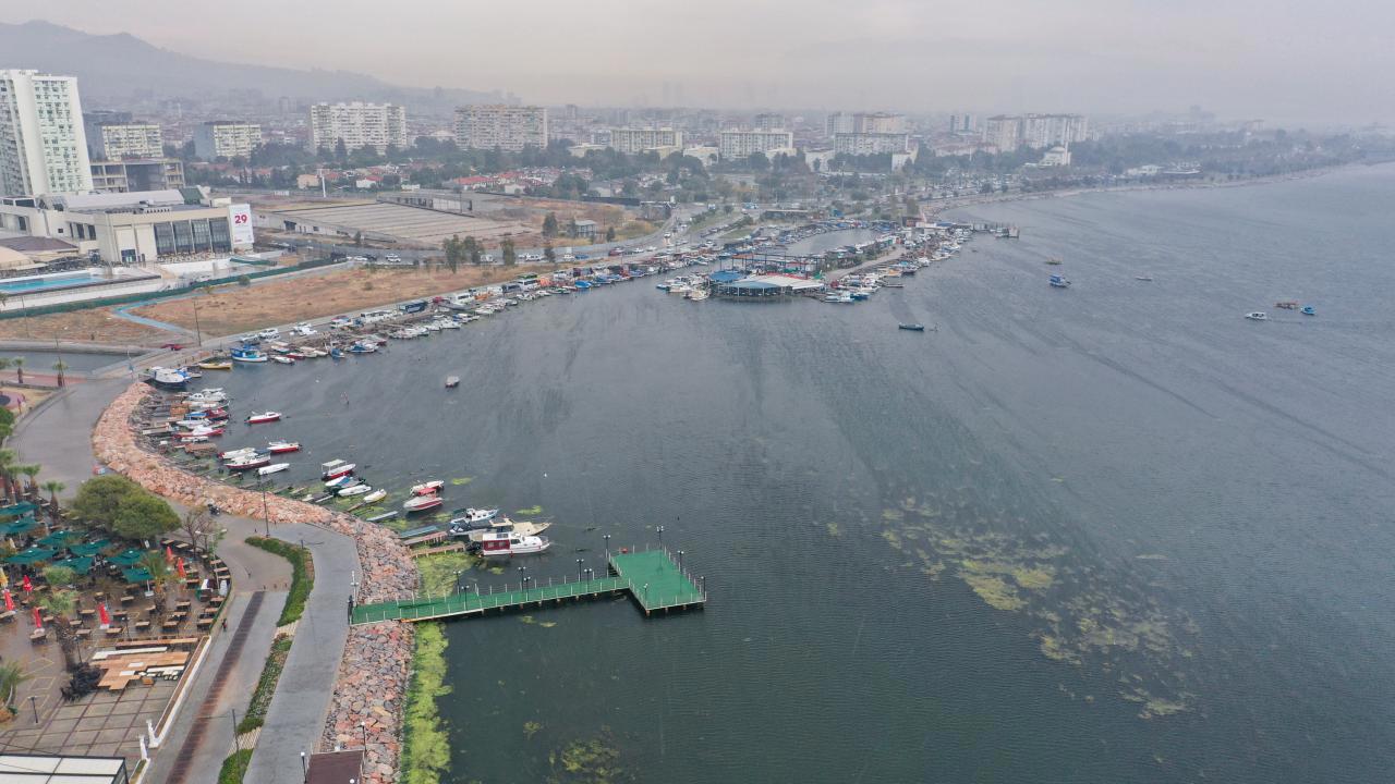 İzmir Körfezi'ndeki Kirlilik Sorumlularına Soruşturma