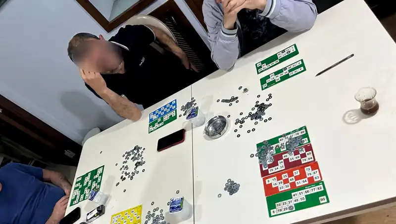 TikTok Canlı Yayını Sırasında Şok Edici Polis Baskını: 22 Kişi Suçüstü Yakalandı