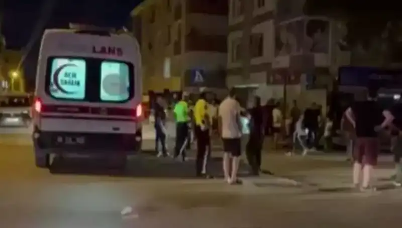Alkollü Sürücü Yaya Çatışmasının Ardından Kamyonetiyle Durdurulamadı