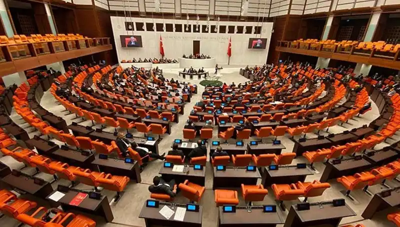 Emekli İkramiyesine İlginç Artış: TBMM’de İlk Onay Geldi!