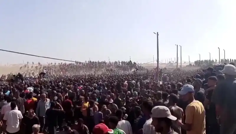 İsrail’in Gazze’deki Yardım Dağıtım Noktasına Saldırısı: 26 Kişi Hayatını Kaybetti