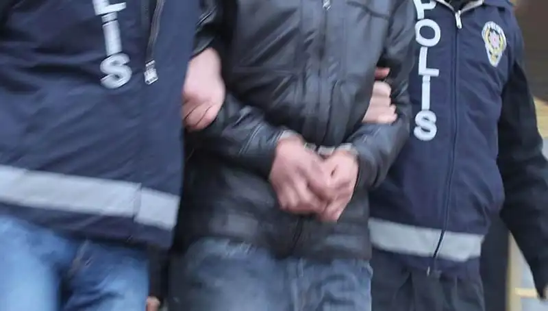 Kütahya'da Uyuşturucu Operasyonu: Şok Tutuklamalar ve Detaylar!