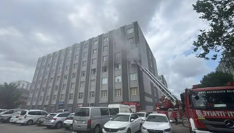 Çorap İmalathanesinde Korkutan Yangın: Detaylar Aydınlanıyor!