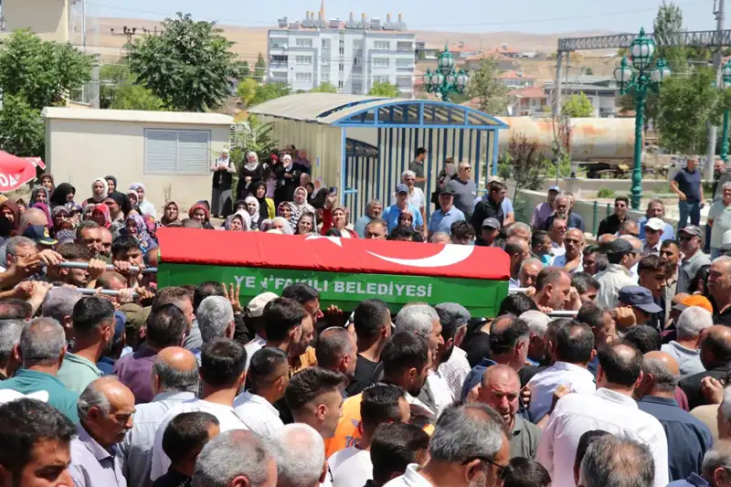 MHP'li Belediye Başkanı Son Yolculuğuna Uğurlandı: Duygusal Veda Töreni
