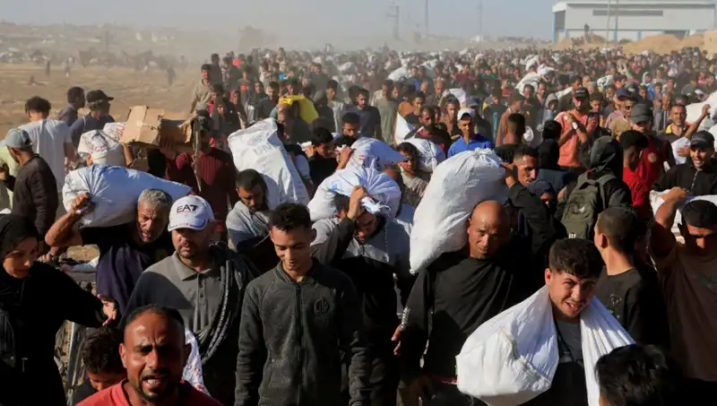 İsrail Ordusundan Han Yunus'a Stratejik Kuşatma: 15 Kilometrelik Koridor Açıldı