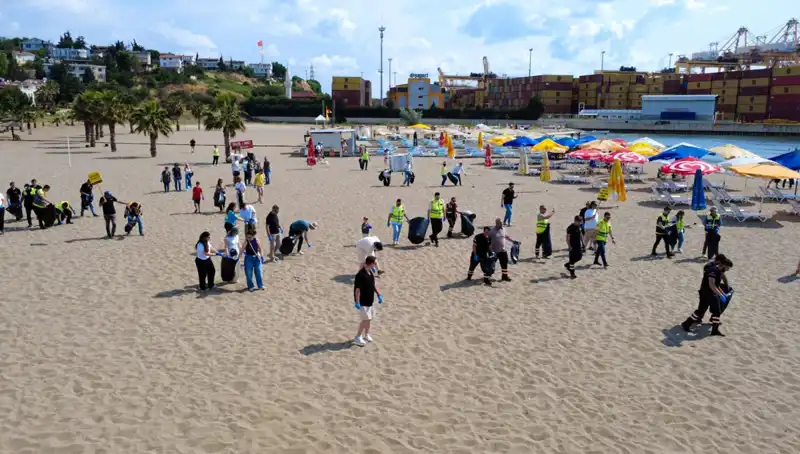 Yazın Gözdesi Plajlar, Çevre Temizliği Etkinlikleriyle Canlandı