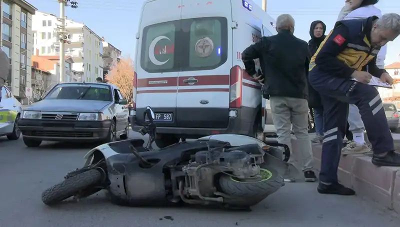 Tavşanlı’da Korkutan Trafik Kazası: İki Yaralı Ve Olayın Detayları
