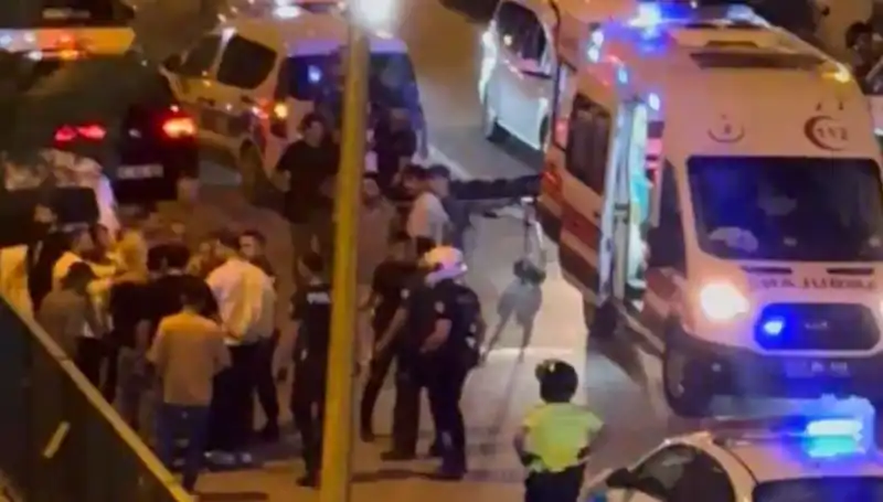 Mardin'de Sokaklar Kan Göledi! Bıçaklı Kavga Neden Çıktı?