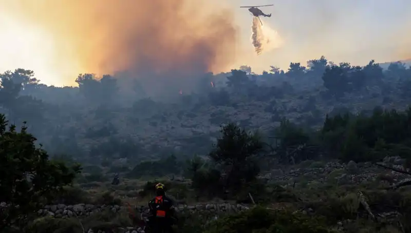 Eğriboz Adası’nda Tüyler Ürperten Orman Yangını: İki Köy Tahliye Edildi!