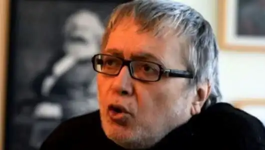 Hikmet Çetinkaya: Medyanın Gözde İsimlerinden Biriyle Tanışın!