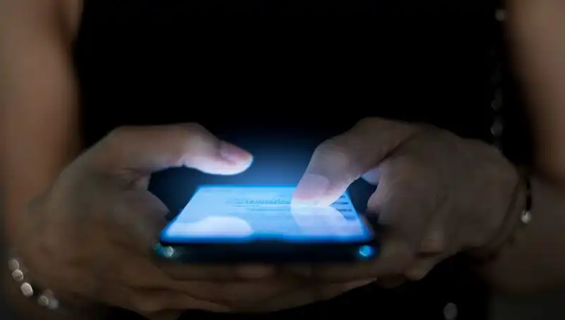 Narsisizmin Gizli Belirtisi: Telefon Alışkanlığınızı Gözden Geçirin!